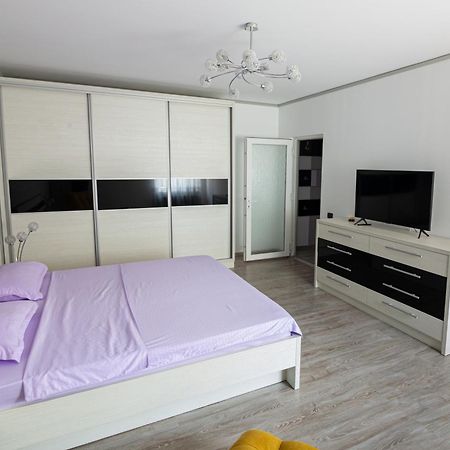 Apartamento Whitehouse Arad Exterior foto
