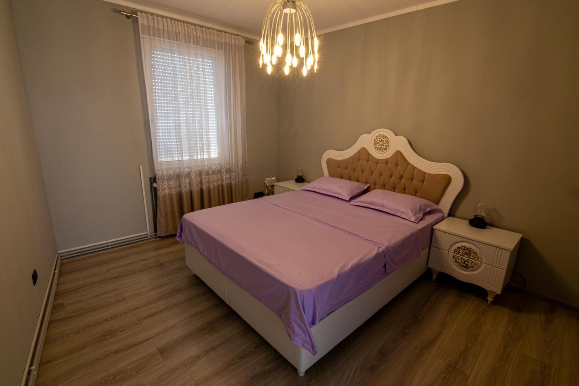 Apartamento Whitehouse Arad Exterior foto
